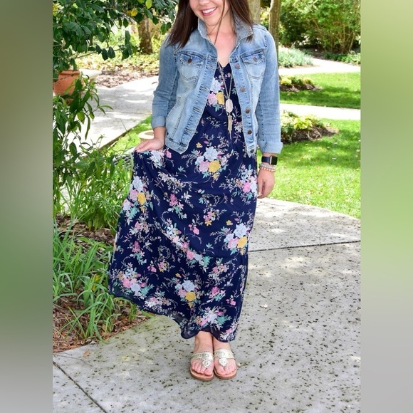 Merona Dresses & Skirts - Merona Sleeveless Floral maxi dress